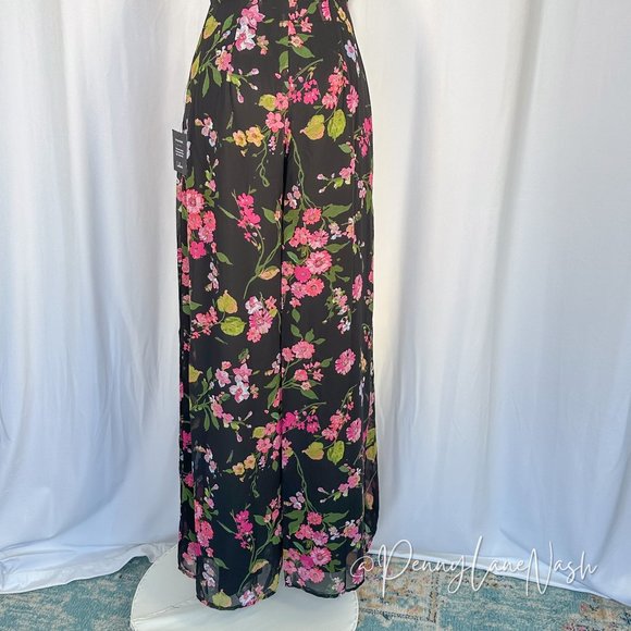 NWT Lulu's Blooming Love Floral Print Ruffled Jumpsuit Black - Picture 14 of 15